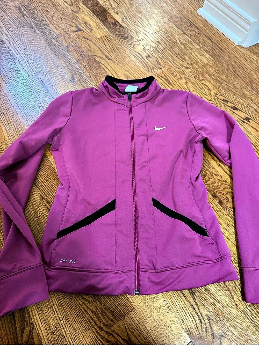 Nike Dri-FIT Athletic Jacket in Pink Size Large